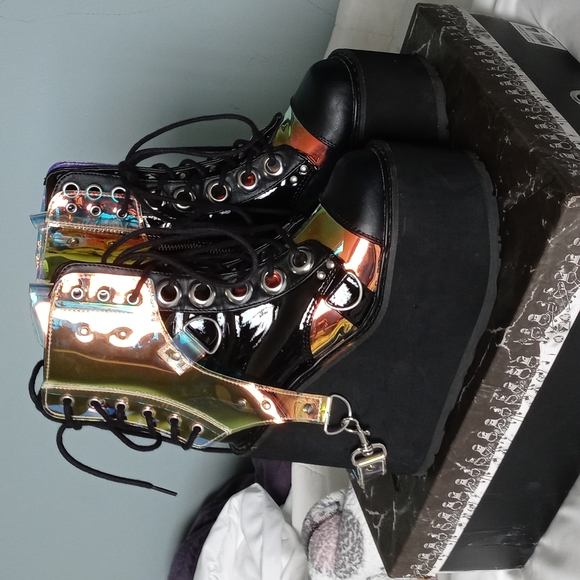 Demonia Shoes - Demonia Swing-115 size 6 (US)